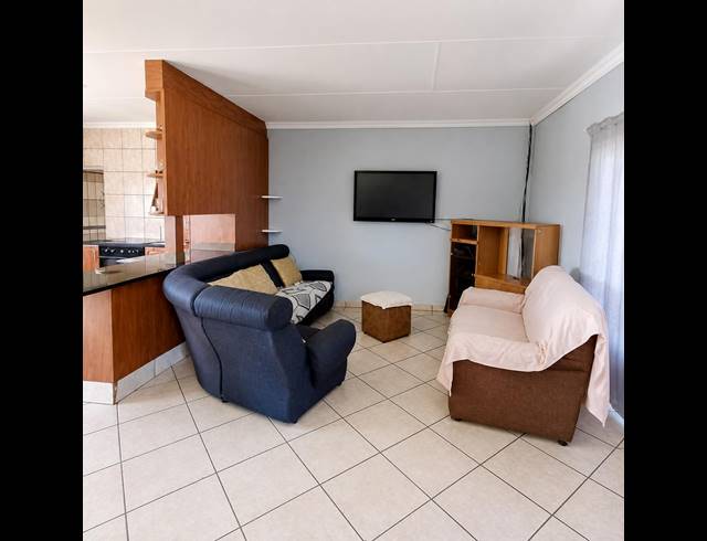 3 BEDROOM HOUSE FOR SALE IN VAN DER WESTHUIZEN